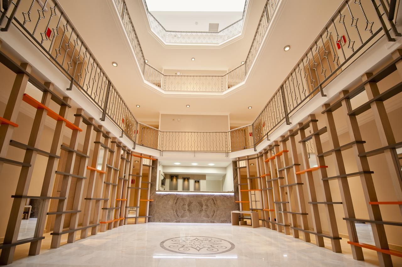 Atrium Apart Otel Altinyunus Екстер'єр фото